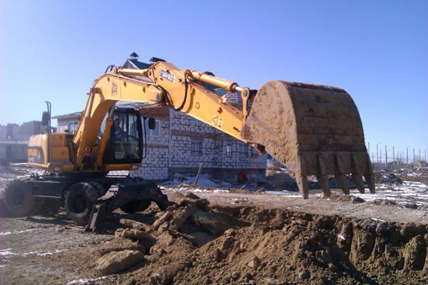 Колесный экскаватор JCW 160 Колесный экскаватор JCW 160